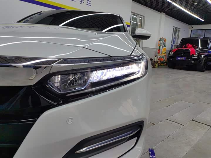 Фото 5 - Honda Accord