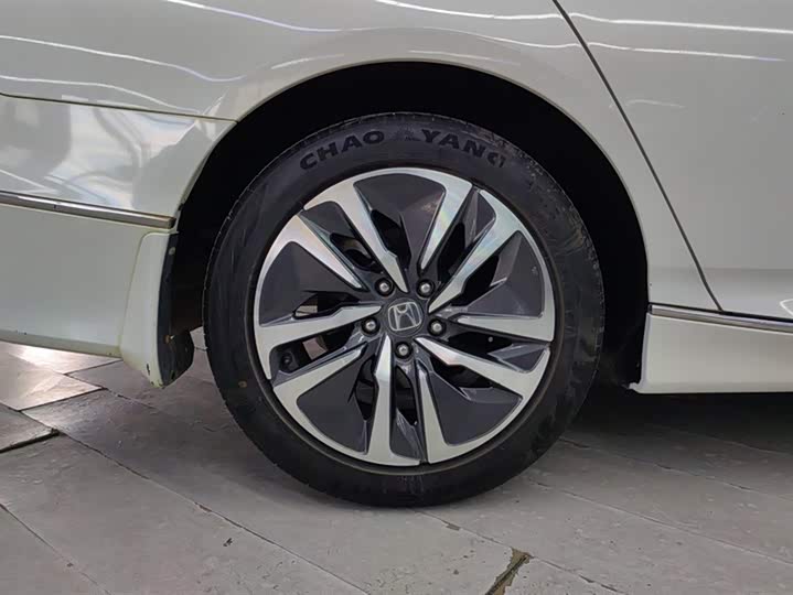 Фото 6 - Honda Accord