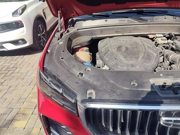 Фото 21 - Geely Monjaro