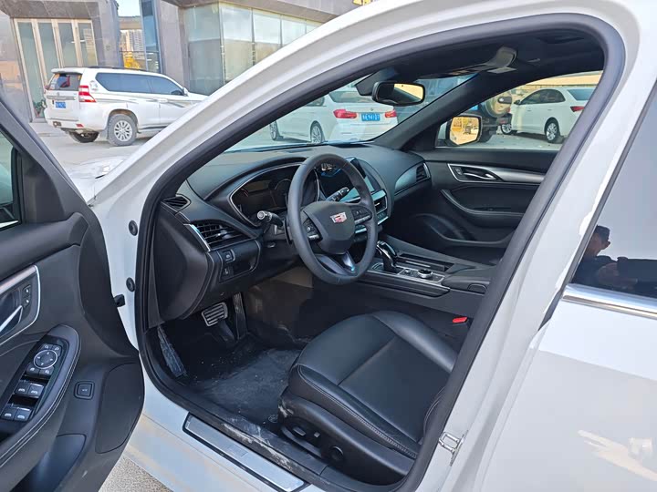 Фото 3 - Cadillac CT5