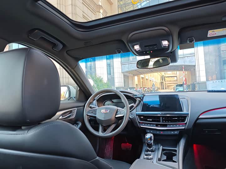 Фото 4 - Cadillac CT5