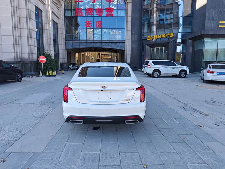 Фото 7 - Cadillac CT5