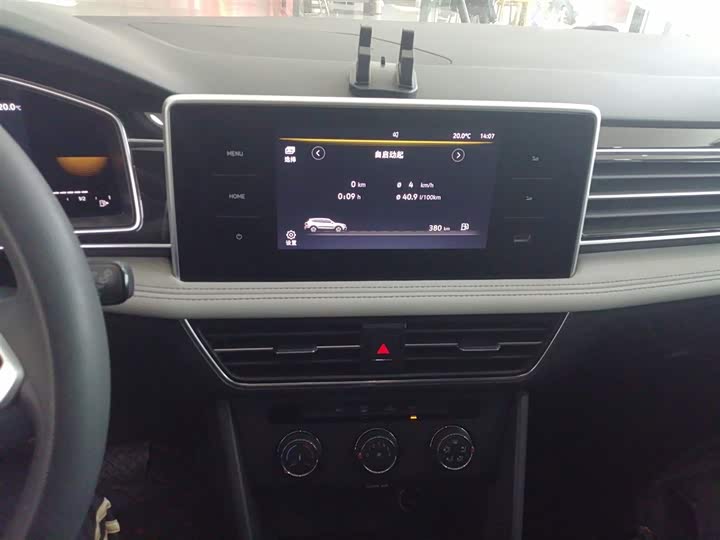 Фото 12 - Volkswagen Tiguan L Pro