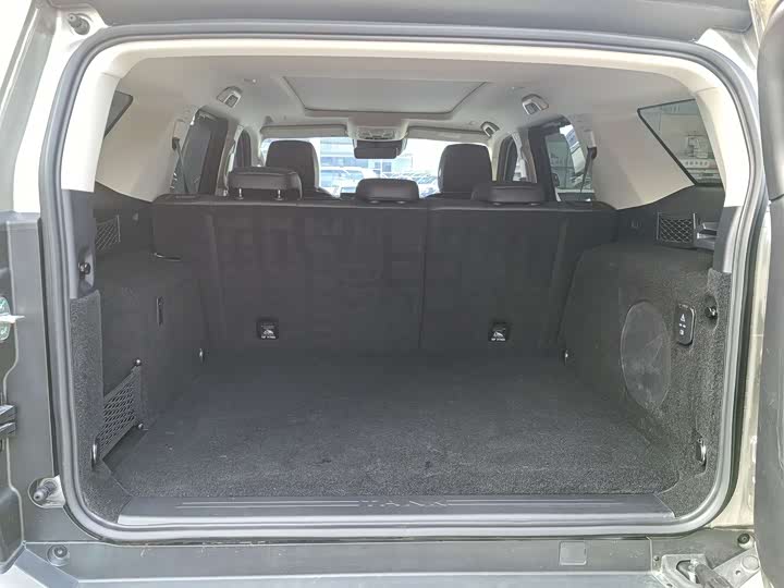 Фото 13 - Tank 400 Hybrid