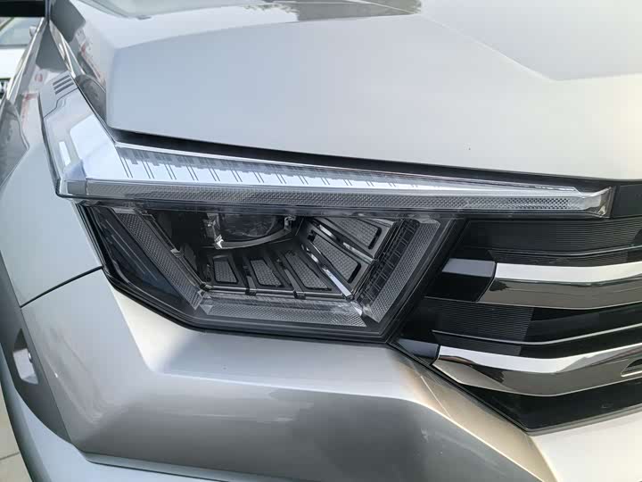 Фото 15 - Tank 400 Hybrid