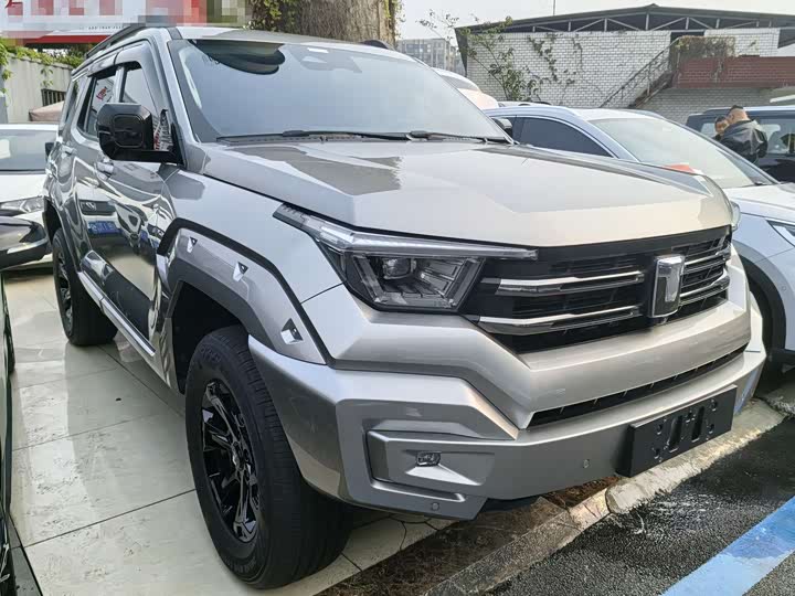 Фото 17 - Tank 400 Hybrid