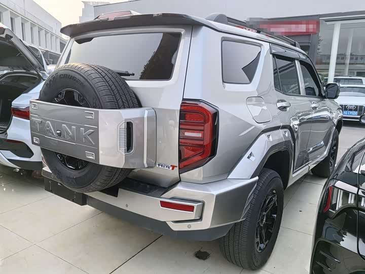 Фото 20 - Tank 400 Hybrid