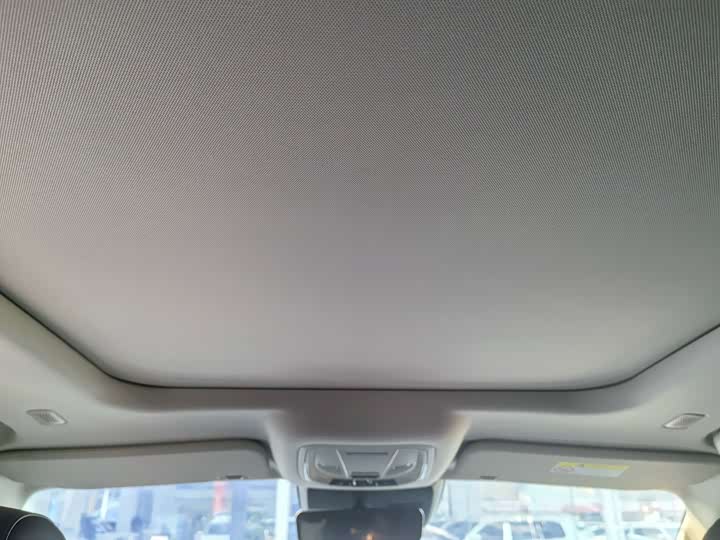 Фото 8 - Tank 400 Hybrid