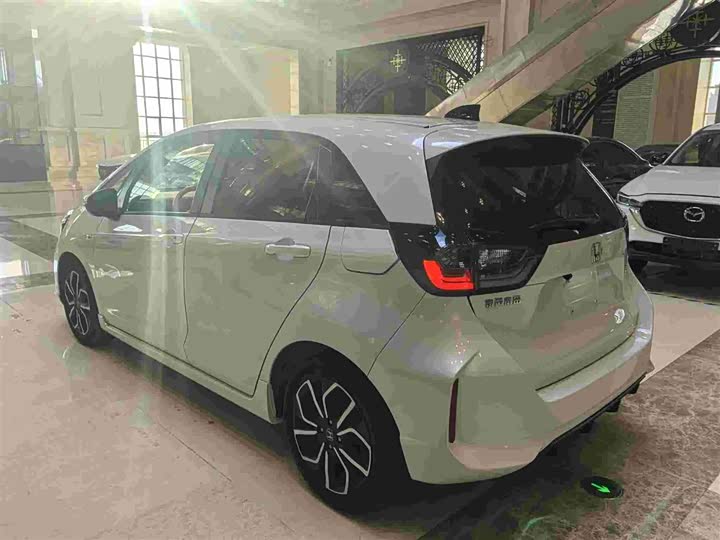 Фото 19 - Honda Life