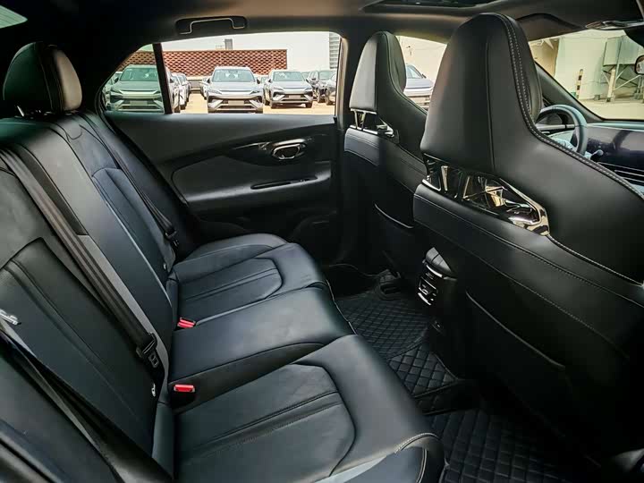 Фото 16 - GAC Trumpchi Empow R