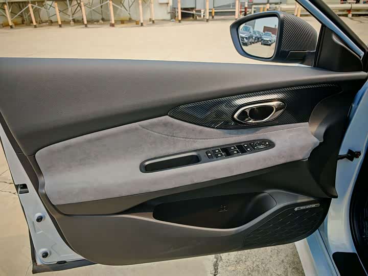 Фото 7 - GAC Trumpchi Empow R