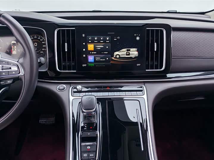 Фото 13 - GAC Trumpchi M8