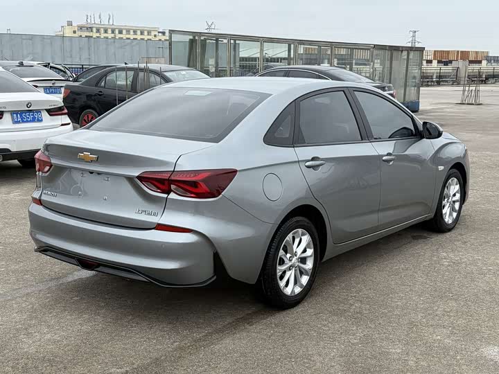 Фото 3 - Chevrolet Monza