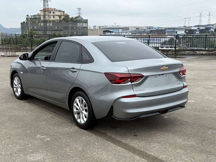 Фото 5 - Chevrolet Monza