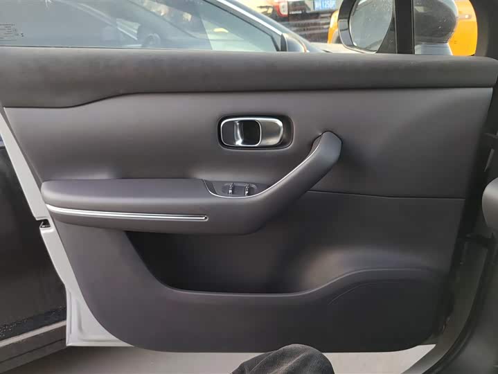 Фото 7 - Leapmotor C10