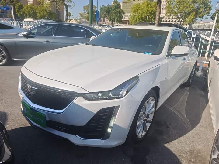 Фото 1 - Cadillac CT5