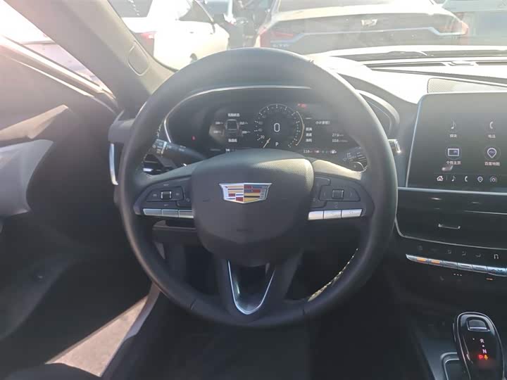 Фото 11 - Cadillac CT5