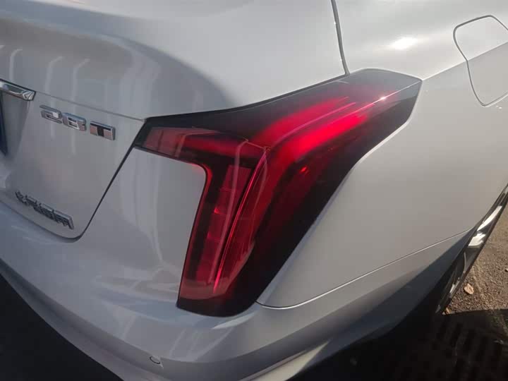 Фото 8 - Cadillac CT5