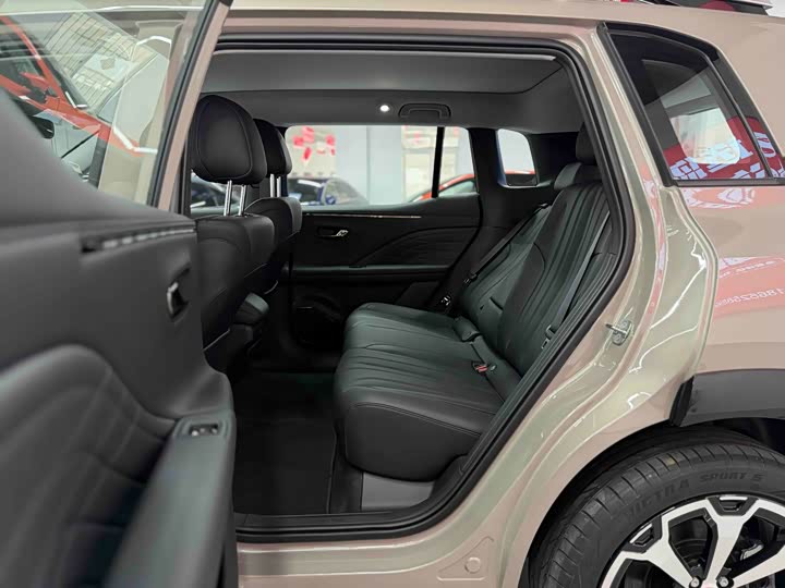 Фото 5 - GAC Aion V