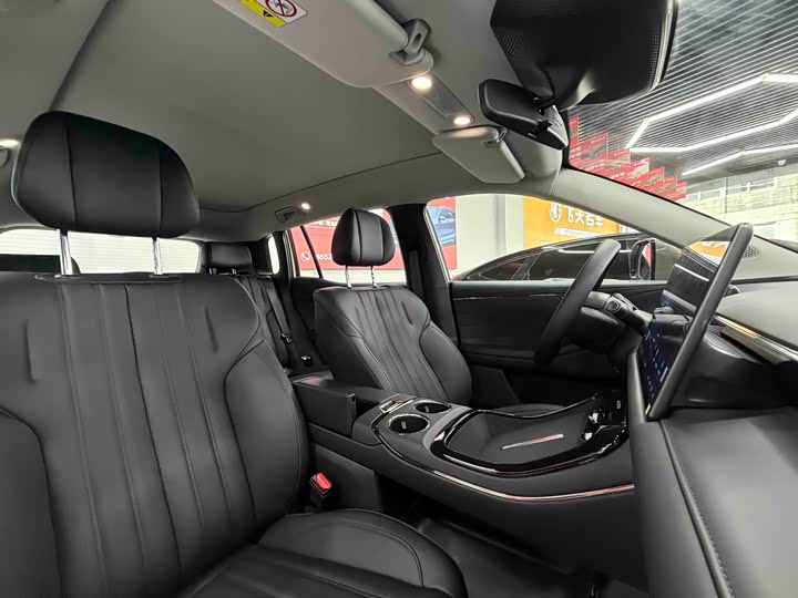 Фото 6 - GAC Aion V