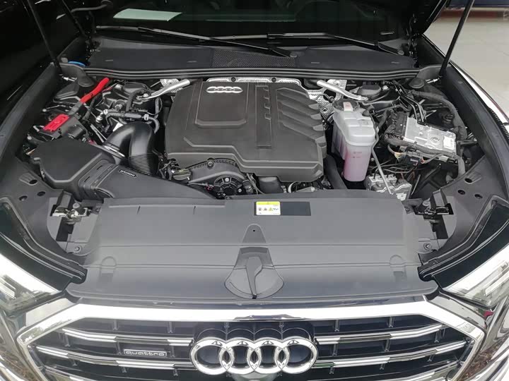 Фото 20 - Audi A6L
