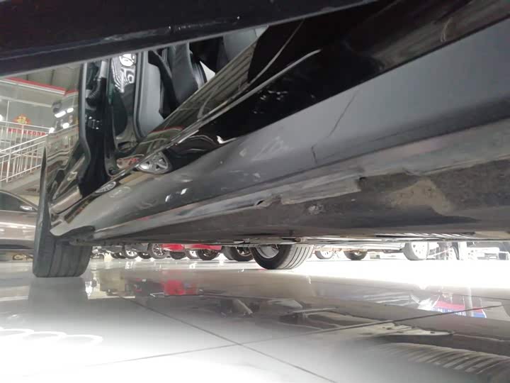 Фото 21 - Audi A6L