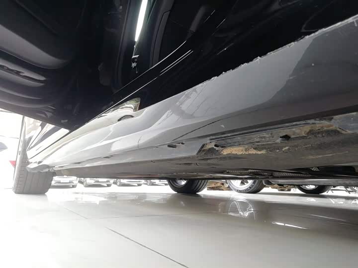 Фото 22 - Audi A6L