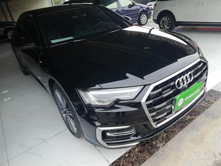 Фото 4 - Audi A6L