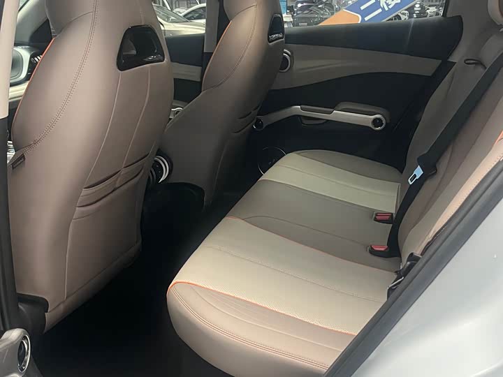 Фото 9 - BYD Yuan Plus