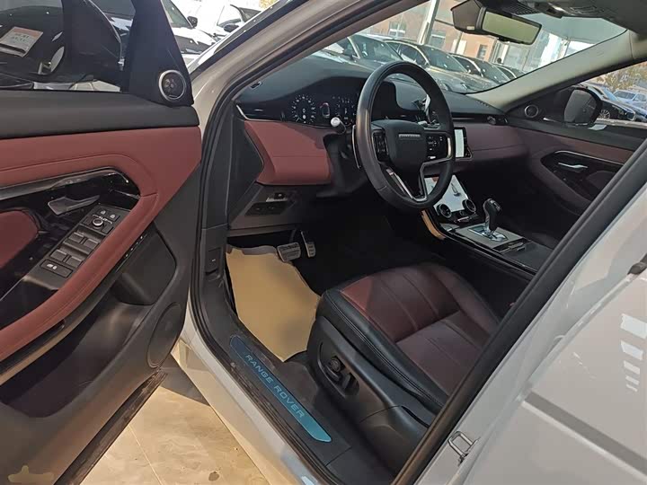 Фото 16 - Land Rover Range Rover Evoque L