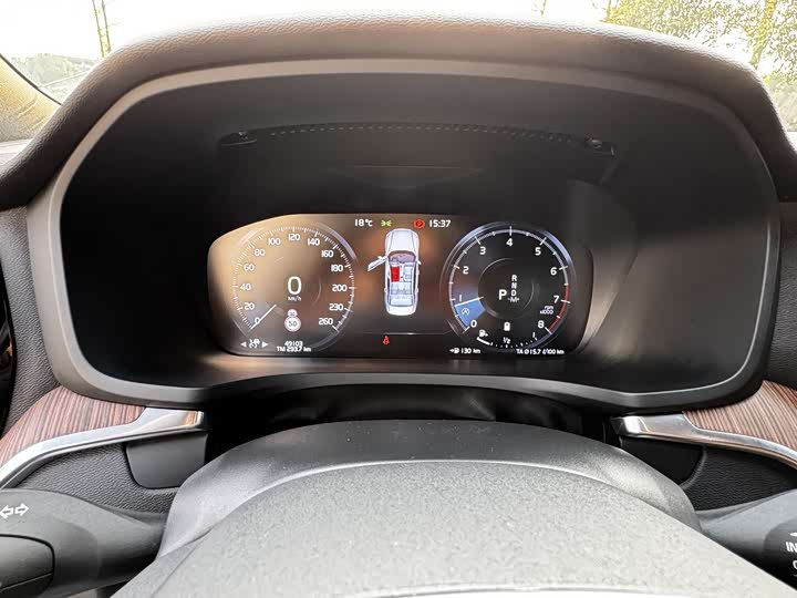 Фото 12 - Volvo S60