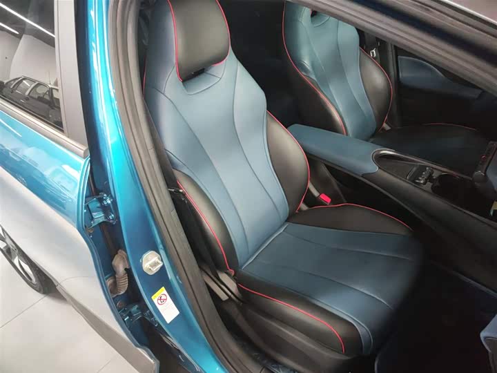 Фото 25 - BYD Dolphin