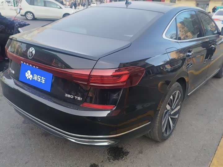 Фото 3 - Volkswagen Passat