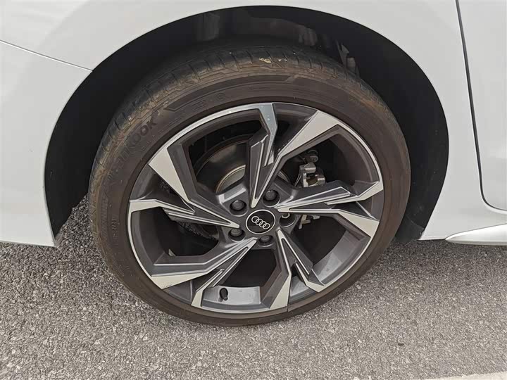 Фото 26 - Audi A3