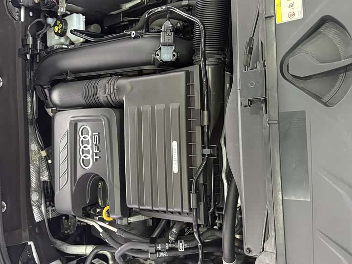 Фото 21 - Audi Q2L