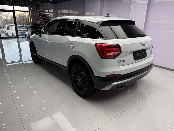 Фото 5 - Audi Q2L