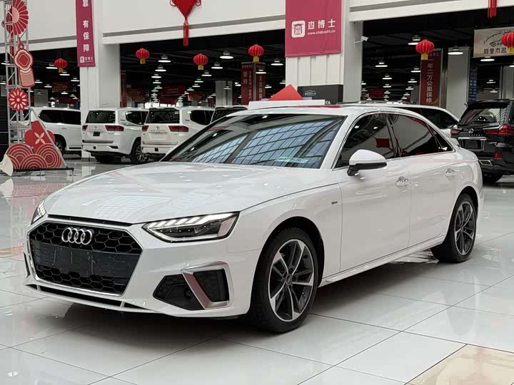 Фото 1 - Audi A4L