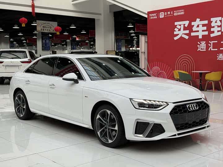 Фото 3 - Audi A4L