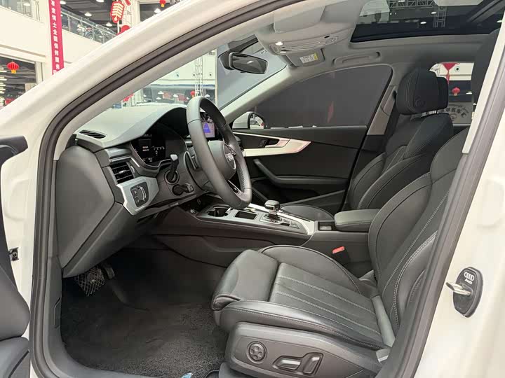 Фото 9 - Audi A4L