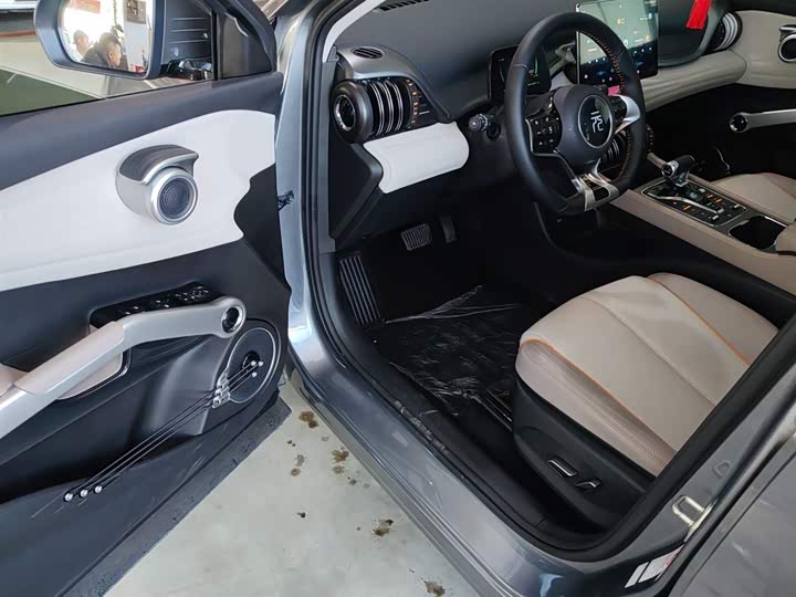 Фото 16 - BYD Yuan Plus