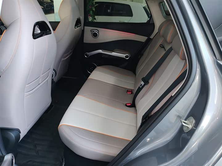 Фото 17 - BYD Yuan Plus