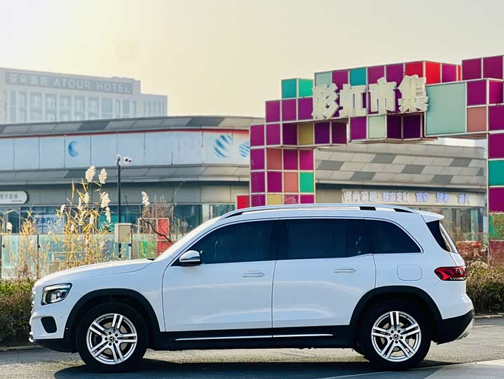 Фото 3 - Mercedes-Benz GLB-Class