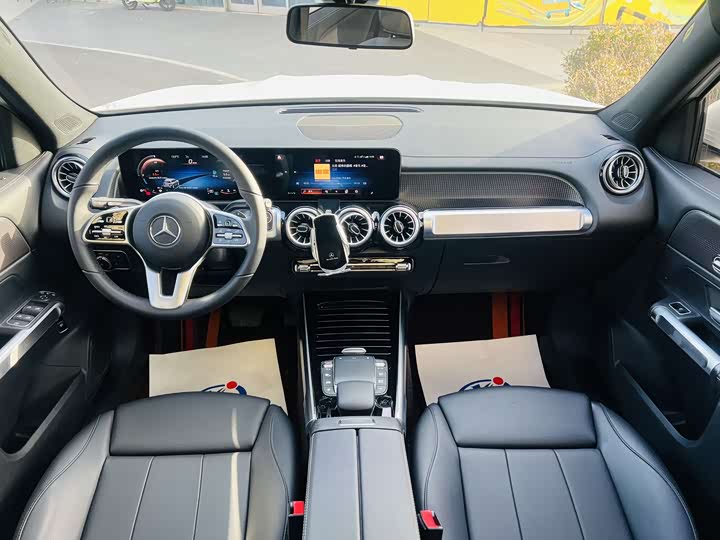 Фото 7 - Mercedes-Benz GLB-Class