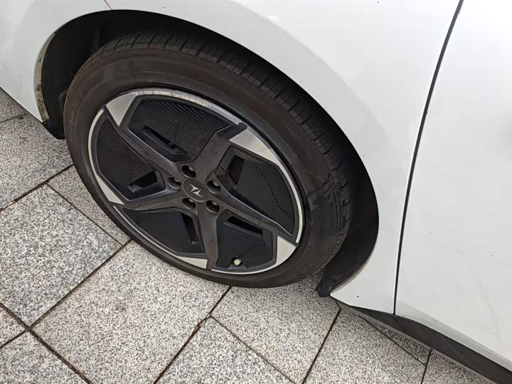 Фото 26 - Dongfeng Yipai eπ 007