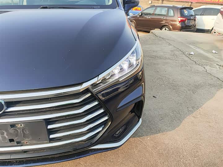 Фото 24 - BYD Song Max