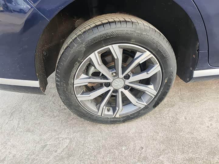 Фото 26 - BYD Song Max