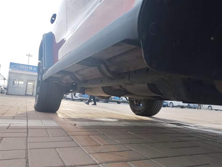 Фото 21 - Tank 300