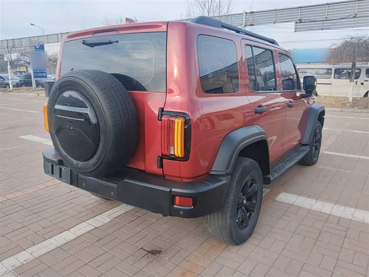 Фото 7 - Tank 300