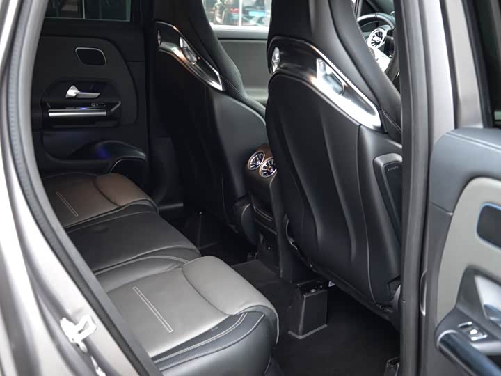 Фото 9 - Mercedes-Benz GLA-Class AMG