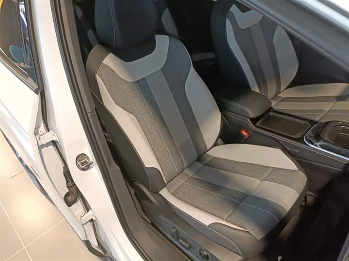 Фото 25 - Volkswagen ID.4 Crozz